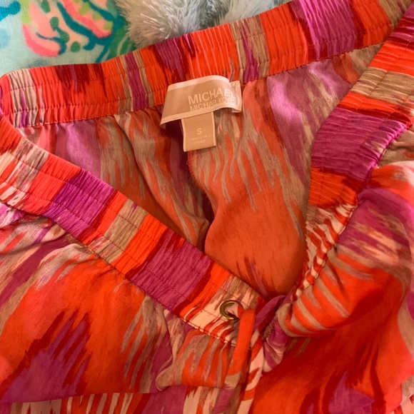 Michael Kors Shorts - Picture 2 of 3